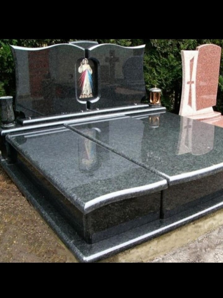 Tombstone_19 - R85,000